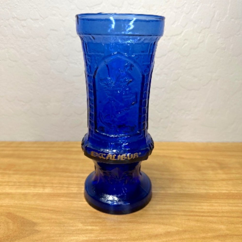 Excalibur Las Vegas Souvenir Cobalt Blue Glass Castle 24oz - Picture 1 of 8